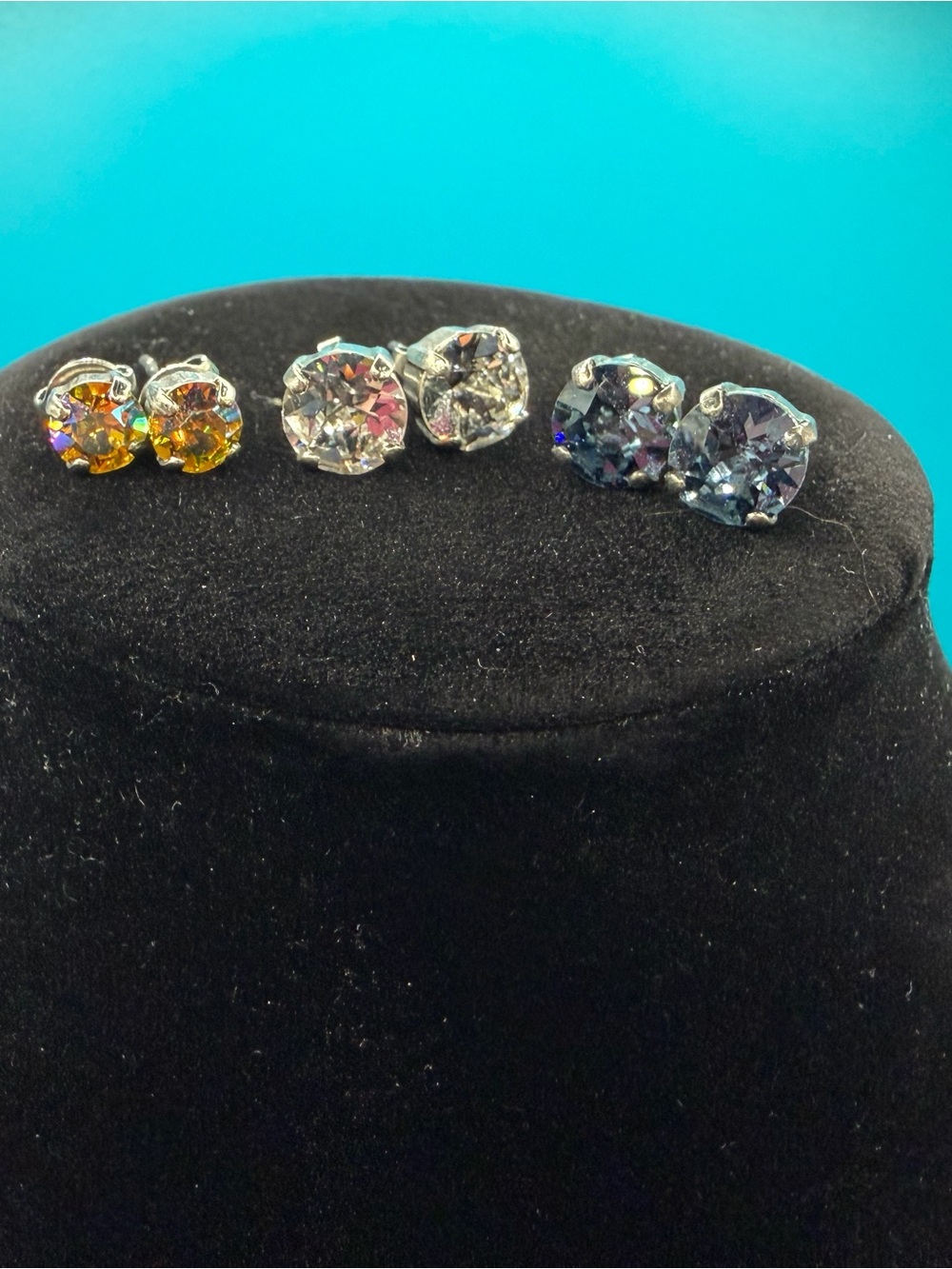 Sabika stud earrings